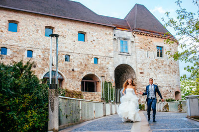 wedding_slovenia_ljubljana_castle_couple