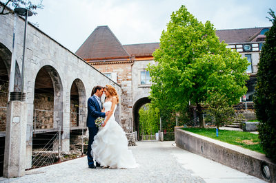 wedding_slovenia_ljubljana_castle_newlyweds